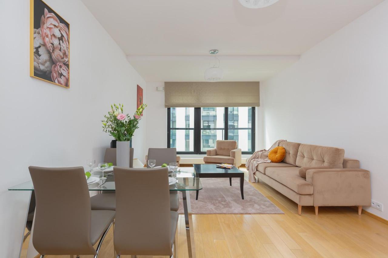 Dzielna Apartment Warsaw Wola By Noclegi Renters ภายนอก รูปภาพ